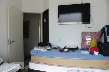 Casa de condomínio à venda com 130m², 3 quartos e 1 vagaSuíte 2