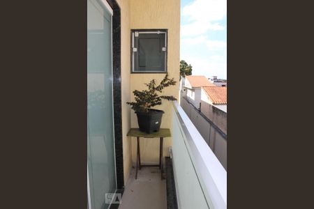 Casa de condomínio à venda com 130m², 3 quartos e 1 vagaSacada