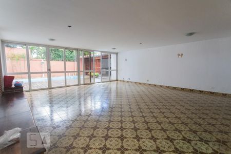 Casa à venda com 750m², 4 quartos e 10 vagasSalão de Festas