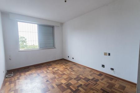 Casa à venda com 750m², 4 quartos e 10 vagasQuarto 1 - Suíte