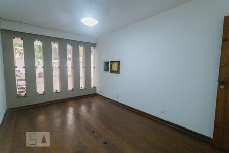Casa à venda com 750m², 4 quartos e 10 vagasEscritório