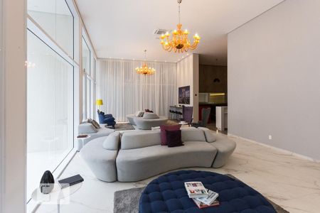 Apartamento à venda com 27m², 1 quarto e 1 vaga Apartamento à venda com 27m², 1 quarto e 1 vagaÁrea comum