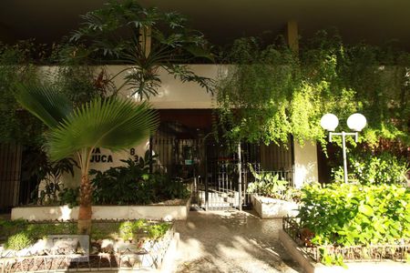 Apartamento à venda com 160m², 4 quartos e 2 vagasFachada