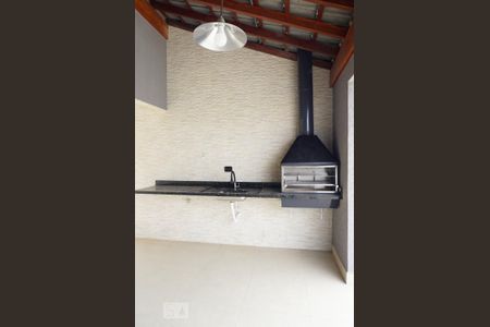 Apartamento à venda com 40m², 2 quartos e 1 vaga Apartamento à venda com 40m², 2 quartos e 1 vagaÁrea comum - Churrasqueira