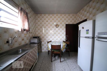 Casa à venda com 358m², 3 quartos e 4 vagasCozinha 