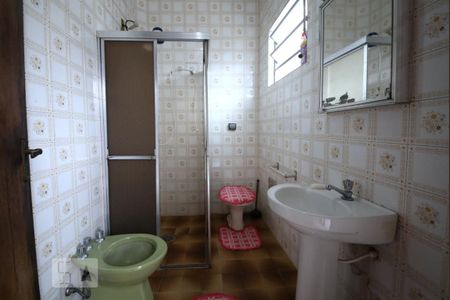 Casa à venda com 358m², 3 quartos e 4 vagasBanheiro 