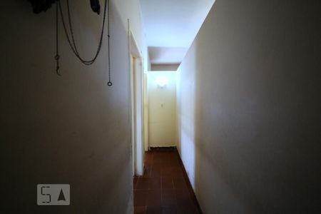 Casa à venda com 358m², 3 quartos e 4 vagasCorredor