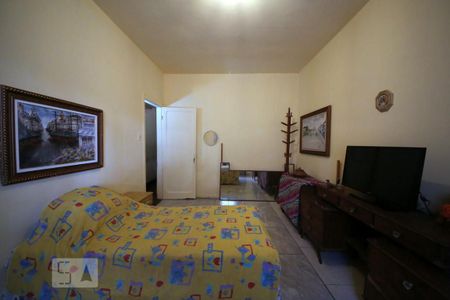 Casa à venda com 358m², 3 quartos e 4 vagasQuarto 2