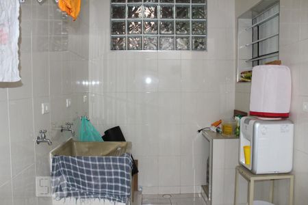 Casa à venda com 100m², 2 quartos e 2 vagasÁrea de Serviço 2