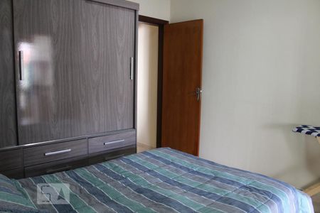 Casa à venda com 100m², 2 quartos e 2 vagasSuíte 2