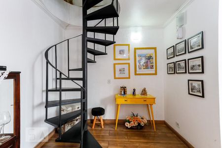 Apartamento à venda com 110m², 2 quartos e 1 vaga Apartamento à venda com 110m², 2 quartos e 1 vagaSala