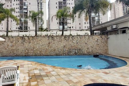 Apartamento à venda com 121m², 3 quartos e 1 vaga Apartamento à venda com 121m², 3 quartos e 1 vagaPiscina