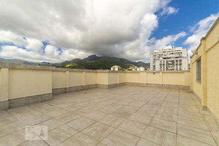 Apartamento à venda com 60m², 2 quartos e 1 vaga Apartamento à venda com 60m², 2 quartos e 1 vagaÁrea comum