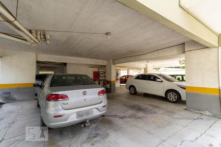 Apartamento à venda com 60m², 2 quartos e 1 vaga Apartamento à venda com 60m², 2 quartos e 1 vagaGaragem