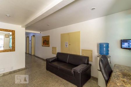 Apartamento à venda com 60m², 2 quartos e 1 vaga Apartamento à venda com 60m², 2 quartos e 1 vagaHall de Entrada