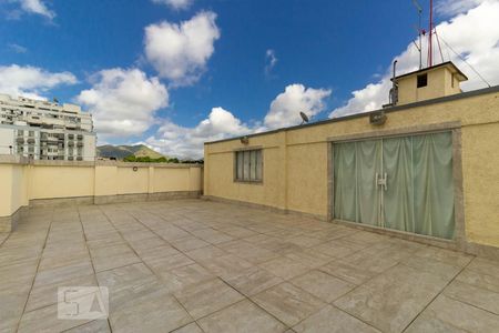 Apartamento à venda com 60m², 2 quartos e 1 vaga Apartamento à venda com 60m², 2 quartos e 1 vagaÁrea comum