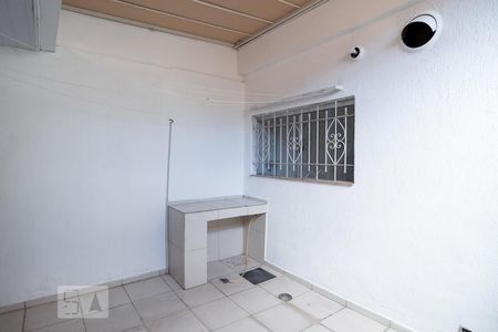 Casa à venda com 120m², 2 quartos e 1 vagaÁrea de Serviço