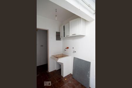 Casa à venda com 120m², 2 quartos e 1 vagaÁrea de Serviço