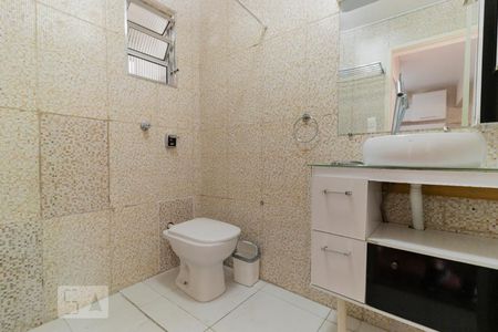 Banheiro de apartamento para alugar com 2 quartos, 44m² em Vila Buarque, São Paulo