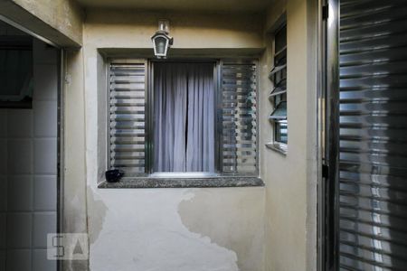 Casa à venda com 153m², 2 quartos e 3 vagas Casa à venda com 153m², 2 quartos e 3 vagasQuintal