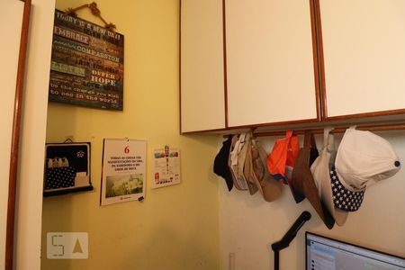 Apartamento à venda com 105m², 3 quartos e 2 vagasQuarto de Serviço