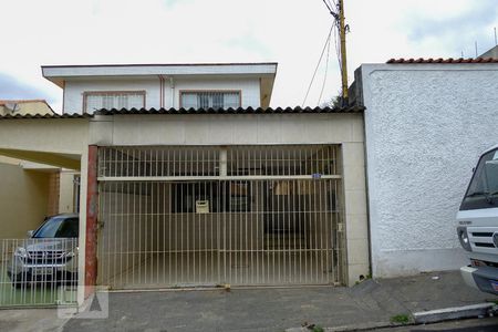 Casa à venda com 100m², 3 quartos e 2 vagasFachada