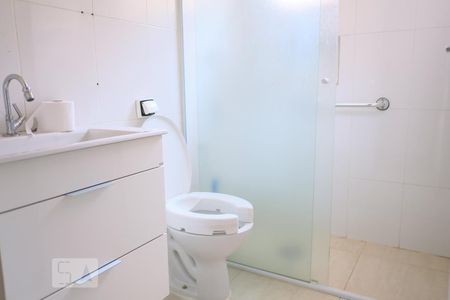 Casa à venda com 100m², 3 quartos e 2 vagasBanheiro 2