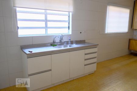 Casa à venda com 100m², 3 quartos e 2 vagasCozinha