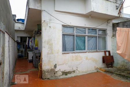 Casa à venda com 100m², 3 quartos e 2 vagasFundos