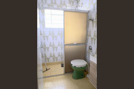 Casa à venda com 100m², 3 quartos e 2 vagasBanheiro 1