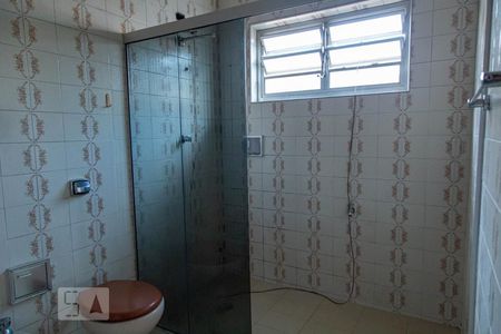 Casa à venda com 208m², 5 quartos e 3 vagas Casa à venda com 208m², 5 quartos e 3 vagasBanheiro