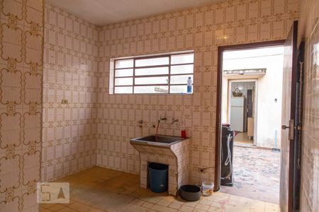 Casa à venda com 208m², 5 quartos e 3 vagas Casa à venda com 208m², 5 quartos e 3 vagasLavanderia