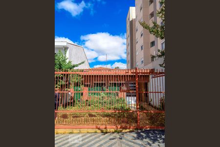 Casa à venda com 500m², 4 quartos e 8 vagas Casa à venda com 500m², 4 quartos e 8 vagasFachada da Casa