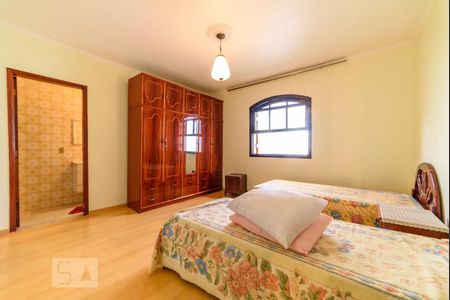 Casa à venda com 500m², 4 quartos e 8 vagas Casa à venda com 500m², 4 quartos e 8 vagasSuíte 1