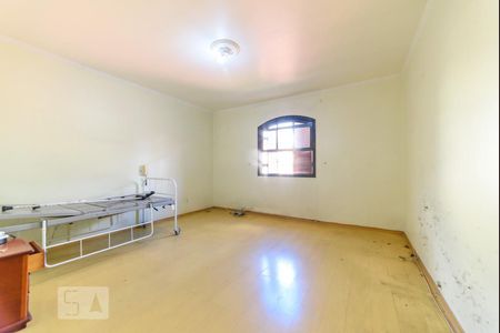 Casa à venda com 500m², 4 quartos e 8 vagas Casa à venda com 500m², 4 quartos e 8 vagasQuarto 2