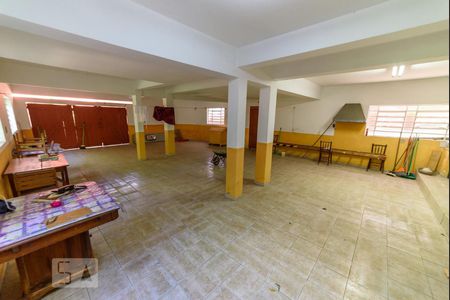 Casa à venda com 500m², 4 quartos e 8 vagas Casa à venda com 500m², 4 quartos e 8 vagasGaragem