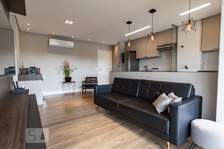 Sala de apartamento para alugar com 2 quartos, 70m² em Chácara Santo Antônio (zona Sul), São Paulo