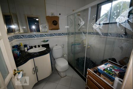 Casa à venda com 500m², 5 quartos e 4 vagasBanheiro Suíte 1