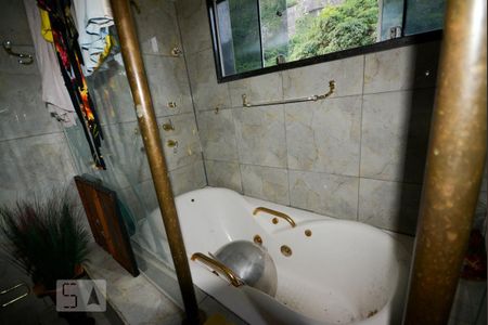 Casa à venda com 500m², 5 quartos e 4 vagasSótão Banheiro
