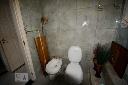 Casa à venda com 500m², 5 quartos e 4 vagasSótão Banheiro