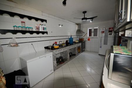Casa à venda com 500m², 5 quartos e 4 vagasCozinha