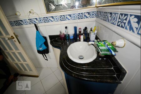 Casa à venda com 500m², 5 quartos e 4 vagasBanheiro Suíte 1
