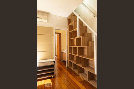 Sala de apartamento para alugar com 2 quartos, 100m² em Funcionários , Belo Horizonte
