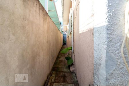 Apartamento à venda com 200m², 2 quartos e 1 vaga Apartamento à venda com 200m², 2 quartos e 1 vagaCorredor lateral