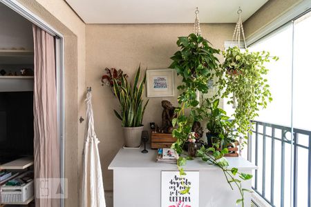 Varanda de apartamento para alugar com 2 quartos, 67m² em Pinheiros, São Paulo