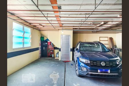 Casa de condomínio à venda com 120m², 3 quartos e 2 vagas Casa de condomínio à venda com 120m², 3 quartos e 2 vagasGaragem