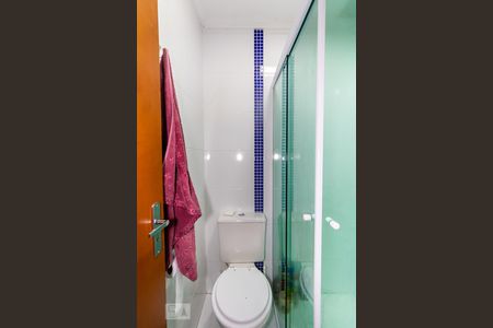 Casa de condomínio à venda com 120m², 3 quartos e 2 vagas Casa de condomínio à venda com 120m², 3 quartos e 2 vagasBanheiro da Suíte 2