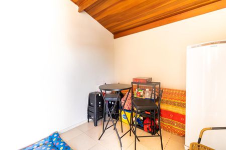 Casa de condomínio à venda com 120m², 3 quartos e 2 vagas Casa de condomínio à venda com 120m², 3 quartos e 2 vagasSuíte 3