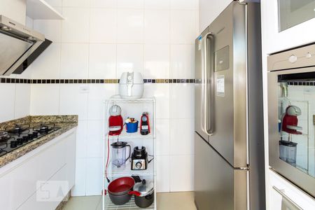 Casa de condomínio à venda com 120m², 3 quartos e 2 vagas Casa de condomínio à venda com 120m², 3 quartos e 2 vagasCozinha