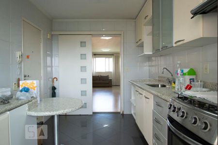 Apartamento à venda com 105m², 2 quartos e 2 vagas Apartamento à venda com 105m², 2 quartos e 2 vagasCozinha